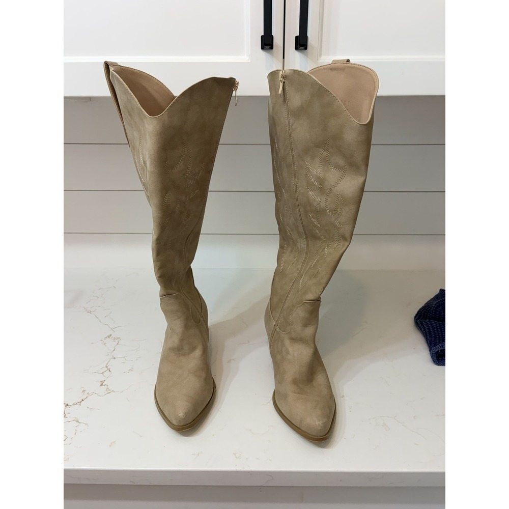 BILLINI Urson Extended Curve Cowboy Boots Women's Size 7 Porcini Suede